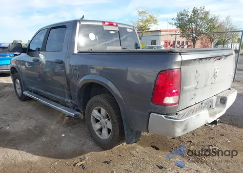 2015 Ram 1500 Outdoorsman z USA, uszkodzony, nr VIN 1C6RR7LT0FS725923